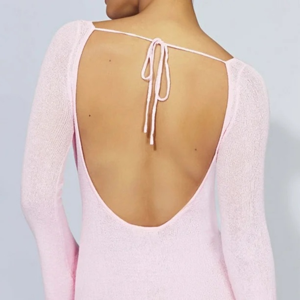 Meshki NWT Zahra Long Sleeve Open Back Mini Knit Dress
- Blush Pink 🎀 - Picture 6 of 7